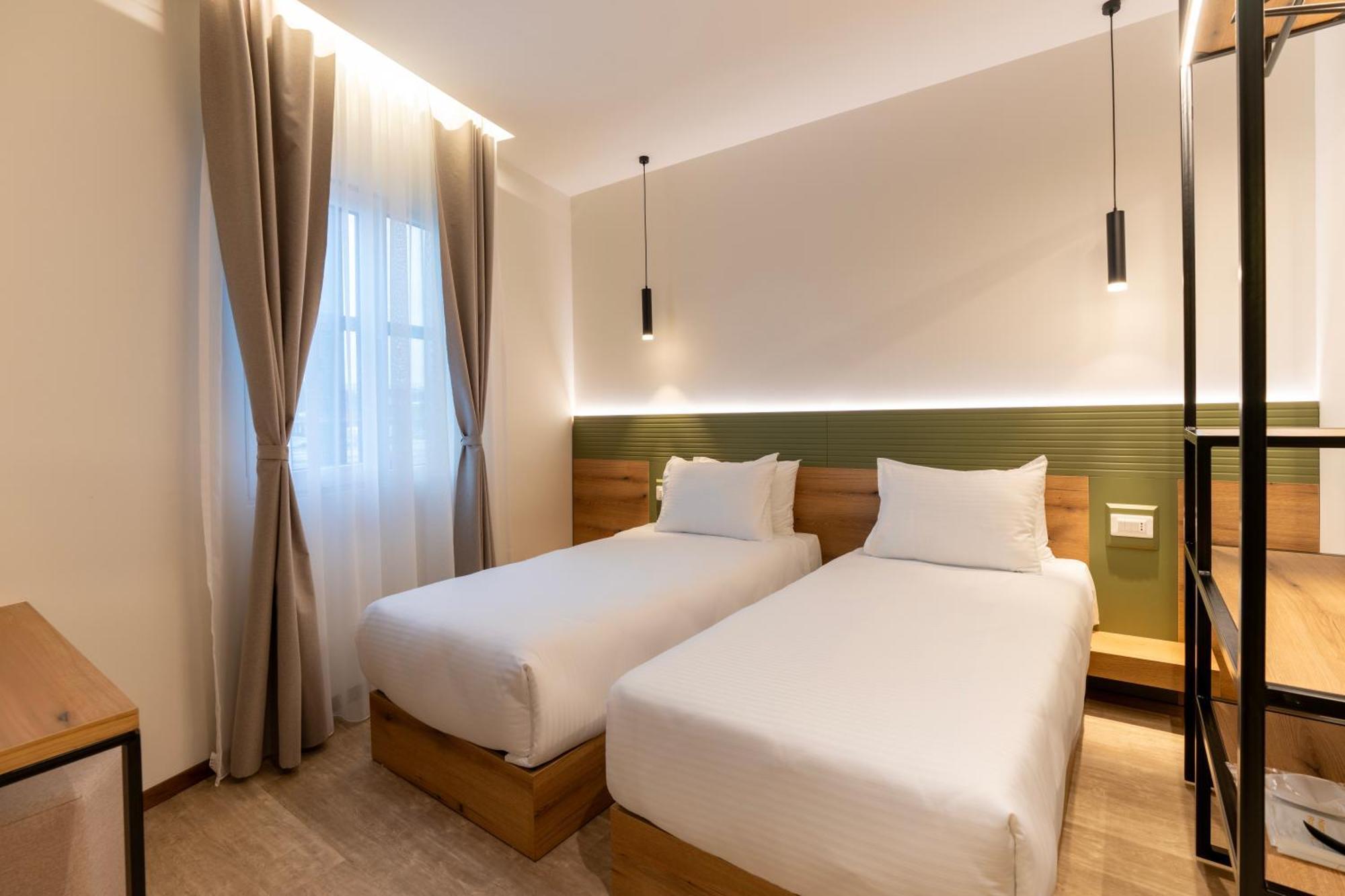 Star Hill Hotel Pristina Eksteriør bilde