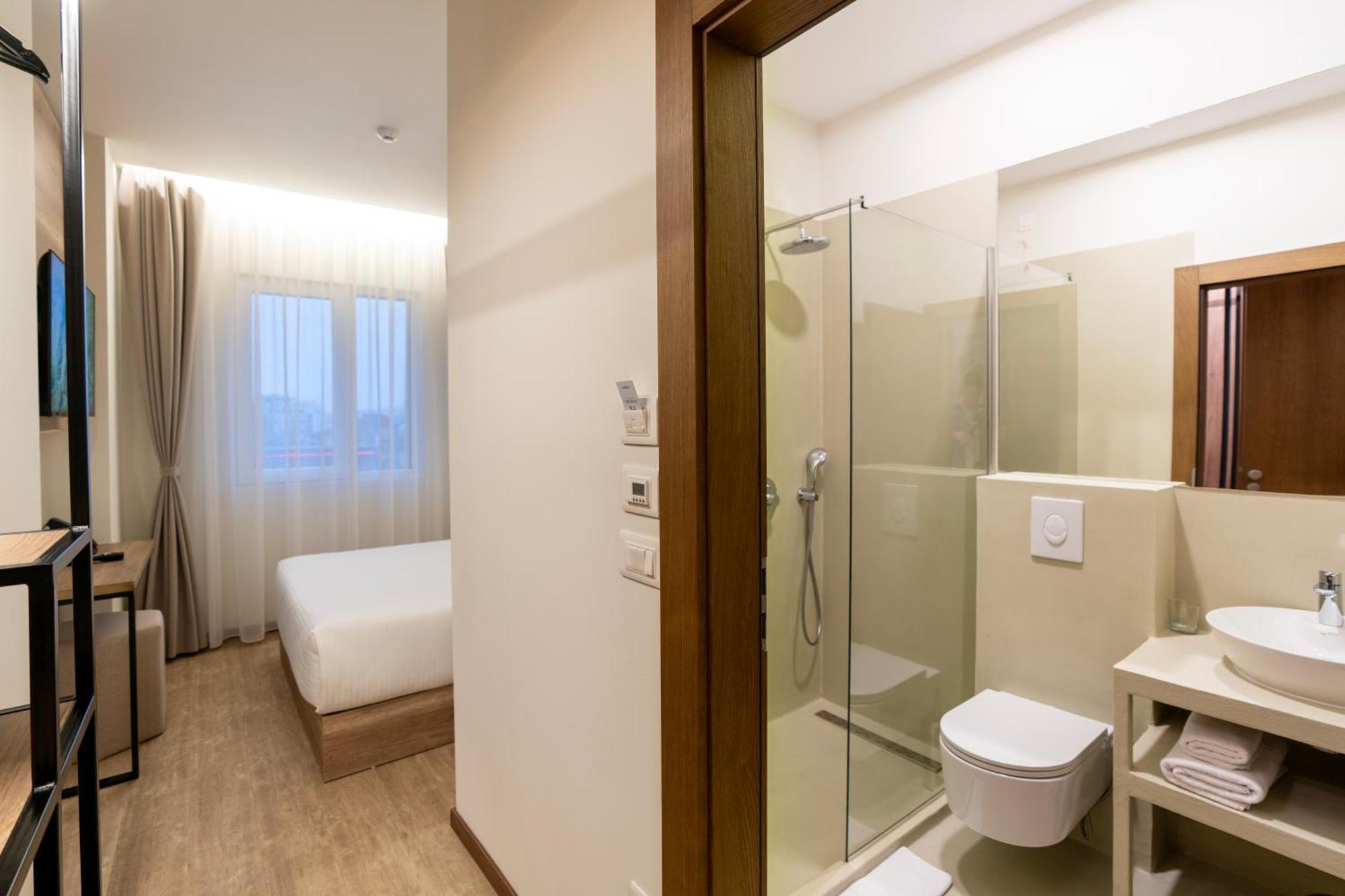 Star Hill Hotel Pristina Eksteriør bilde