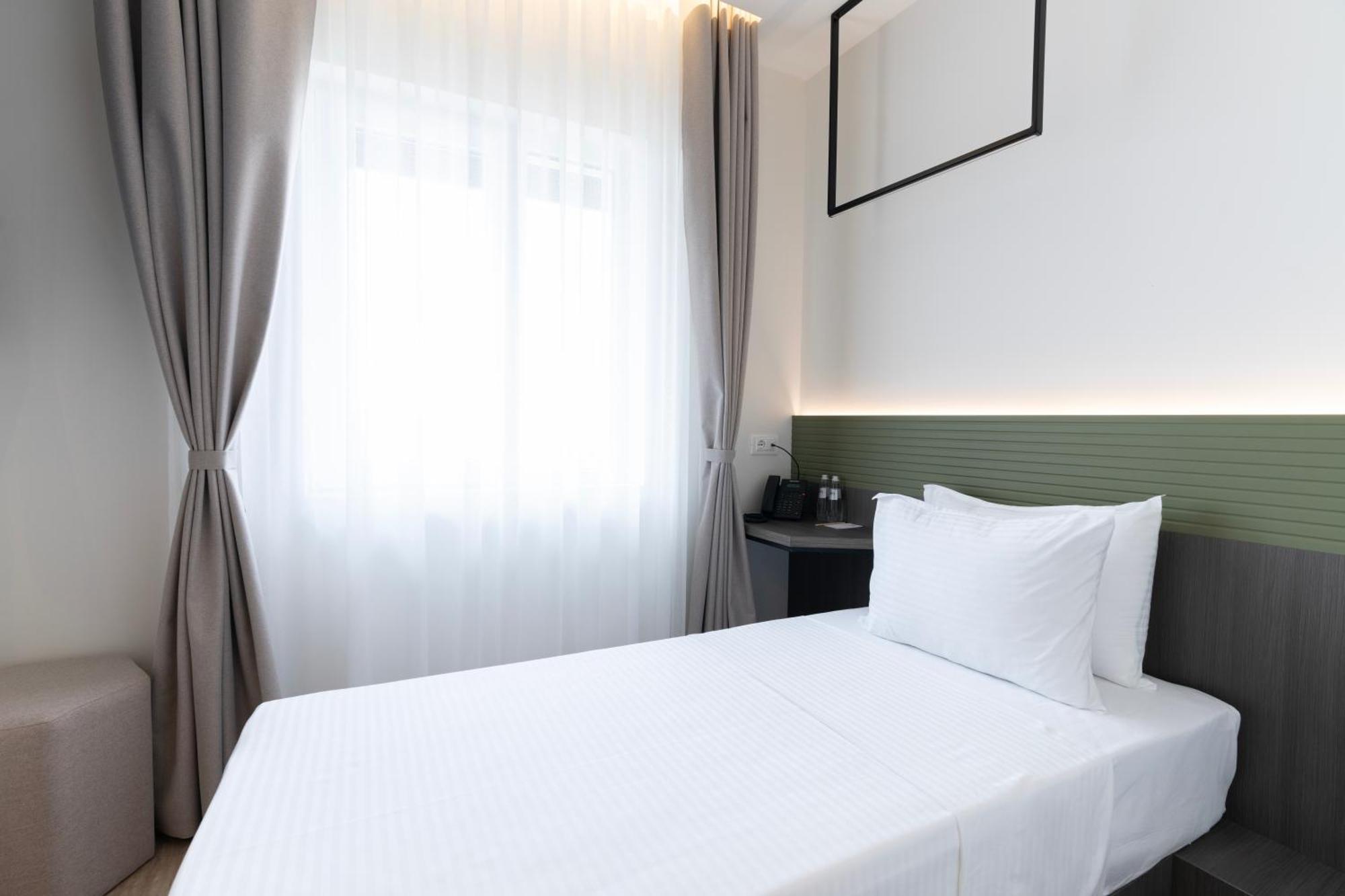 Star Hill Hotel Pristina Eksteriør bilde