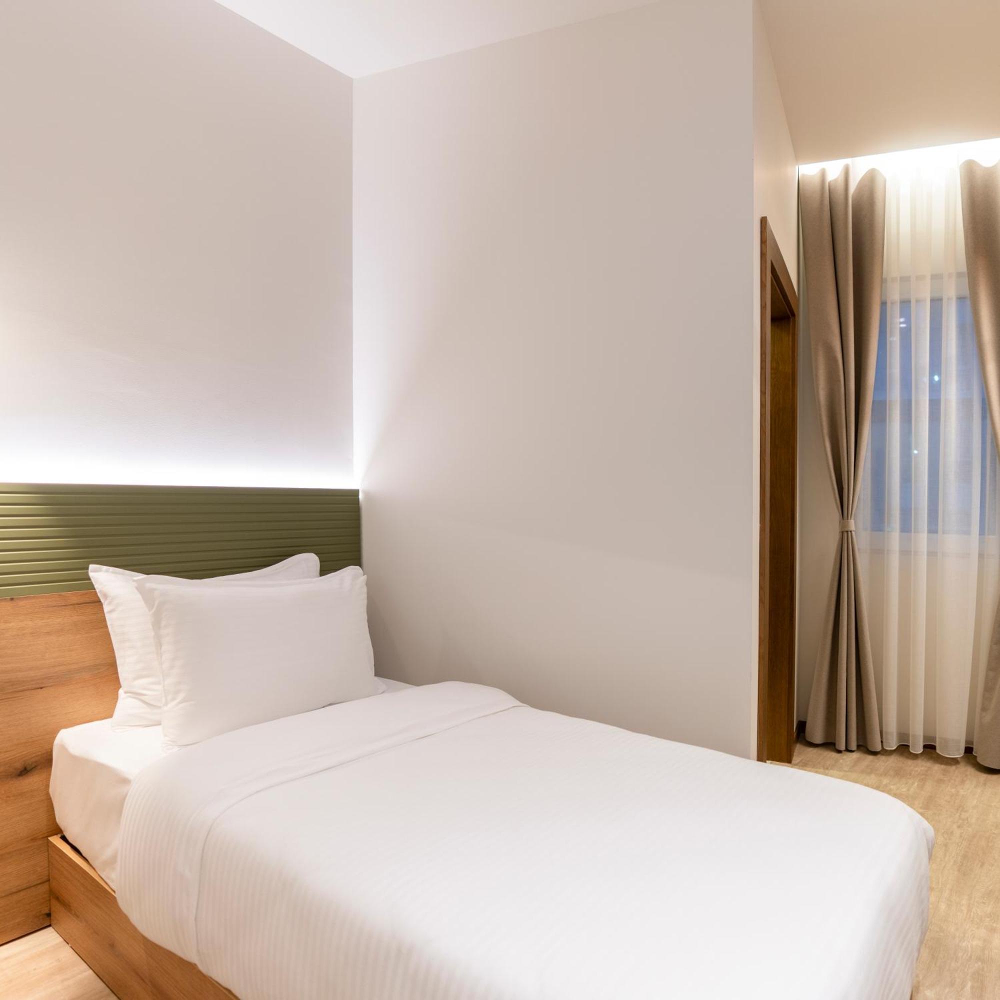 Star Hill Hotel Pristina Eksteriør bilde